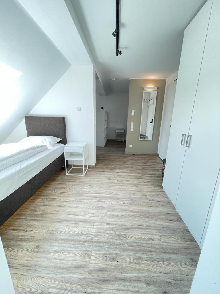 Gaestehaus Hirsch 93 Straubenhardt エクステリア 写真